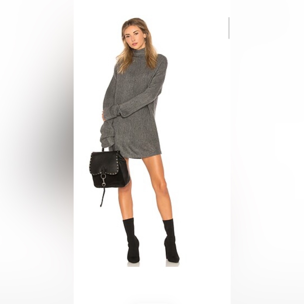 Madrona Dress in Grey
LOVERS AND FRIENDS